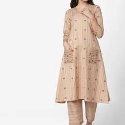 Fourleaf Striped V-Neck Pure Cotton Kurta With Trousers-picture-6