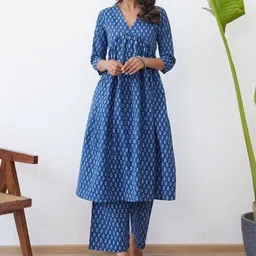 Indo Era Ethnic Motifs Printed Pure Cotton Kurta With Trousers-picture-57