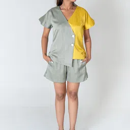 Neora Colorblocked Top & Shorts Co-Ords-picture-19