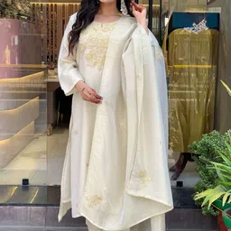 CREEPER Women Ethnic Motifs Embroidered Kurta with Palazzos & Dupatta-picture-24