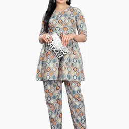 KANUDA Women Black Poly Crepe Kurta Sets-picture-22