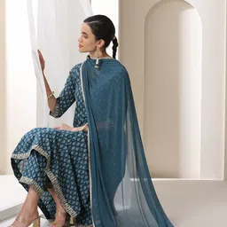Khushal K Women Floral Printed Cotton Kurta with Palazzo & Dupatta-17