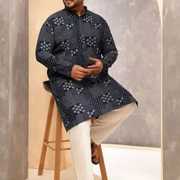 SOJANYA PLUS Men Bandhani Printed Regular Kurta with Pyjamas image 2