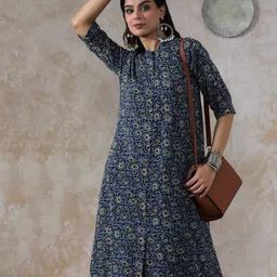 Moara Floral Printed Mandarin Collar A-Line Kurta-30