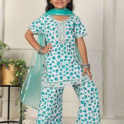 Cutiekins Girls Floral Printed Empire Gotta Patti Kurta with Palazzos & Dupatta Kurta Sets-picture-20