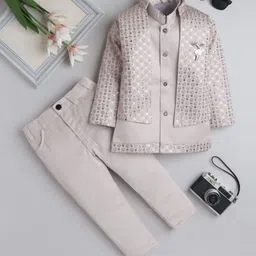 FOURFOLDS Boys Embroidered Mandarin Collar Three-Piece Suit-picture-33