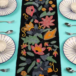 YWULY Black & Green Embroidered Beaded Dining TableRunner-25