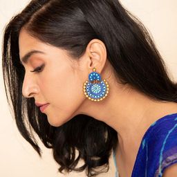 Mridah Crescent Shaped Chandbalis Earrings-12