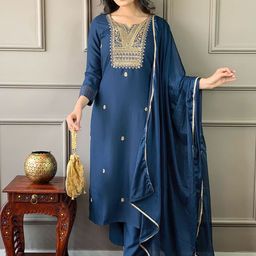 Siya Fashion Women Embroidered Regular Kurta with Trousers & With Dupatta Kurta Sets-picture-5