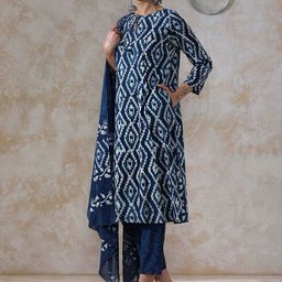 Moara Women Floral Printed Regular Pure Cotton Kurta with Trousers & With Dupatta-57