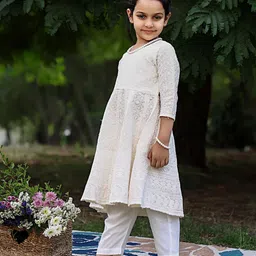 Thread & Button Girls Floral Embroidered Regular Thread Work Pure Cotton Kurta with Trousers & With Dupatta image 2