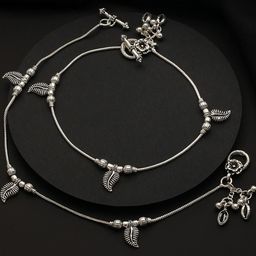 Set of 2 Silver-Plated Leaf Shaped with Ghungroo Detail Anklets-image-99