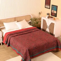 Peepul Tree Red & Blue Floral AC Room Single Bed Quilt-image-7