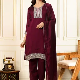House of Pataudi Yoke Design Round Neck Kurta With Trousers & Dupatta-image-20