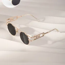 HAUTE SAUCE by Campus Sutra Women Rectangle Sunglasses with Polarised Lens-56