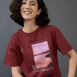 The Roadster Lifestyle Co Graphic Printed Pure Cotton Oversized Fit Short Sleeve T-Shirt-image-91