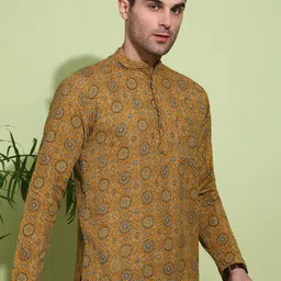 Anouk Men Geometric Printed Thread Work Kurta image 5