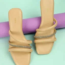 max PU Wedge Pumps-15