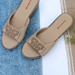 Jootavoota Party Wedge Sandals with Buckles-29