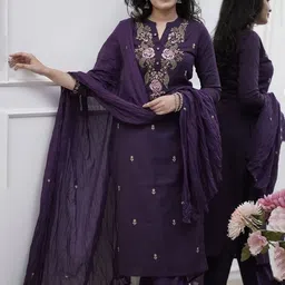 SHREE LAXMINARAYAN EXPORT Women Floral Embroidered Straight Kurta with Trousers & Dupatta-picture-48