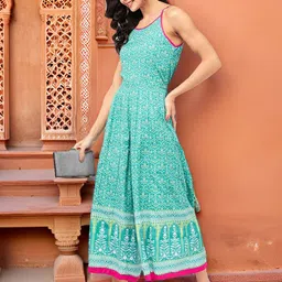 Pannkh Printed Basic Sleeveless Jumpsuit-picture-5
