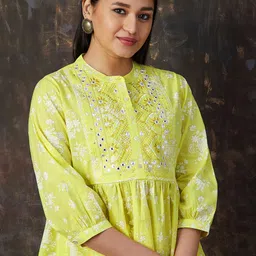 Melange by Lifestyle Mandarin Collar Embroidered Tunic-picture-41