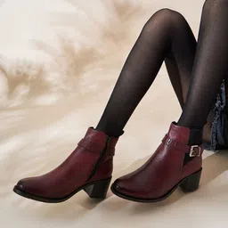 Peach Flores Women Leather Chelsea Boots-image-23