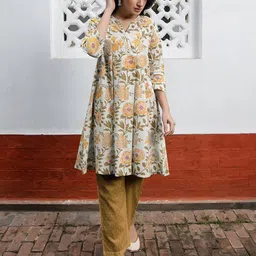 Janasya Pure Cotton Floral Printed A-line Short Kurti-image-41