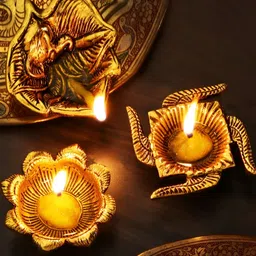 Indianshelf 3Pcs Textured Metal Diyas-39