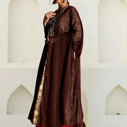 Navlik Women Floral Printed Regular Mirror Work Kurta with Trousers & With Dupatta image 4