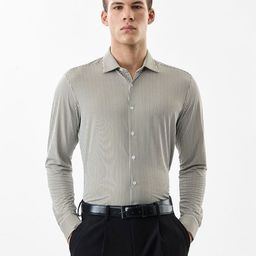 Snitch Slim Fit Vertical Striped Roll-Up Sleeves Wrinkle Free Casual Shirt-image-93