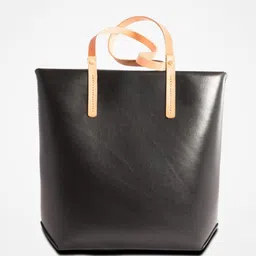 STRUTT Women The Artisan Leather Essential Travelling Midi Backpack-25