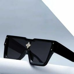 LEGEND EYEWEAR Unisex Full Rim Black UV Protected Lens Square Sunglasses-image-99