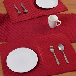 HOMADORN Maroon 7 Pieces Velvet Quilted Table Runner With Placemats-58