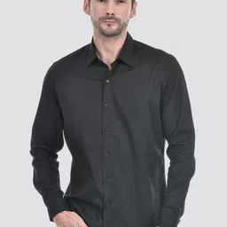 Numero Uno Men Spread Collar Solid Cotton Slim Fit Casual Shirt-image-2