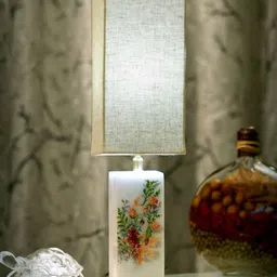POSH-N-PLUSH White Floral Traditional Table Lamp with Shade-12