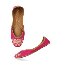House of Pataudi Embellished Ethnic Mojaris-picture-43