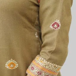 Tones-N-Shades Floral Embroidered Velvet Unstitched Dress Material-image-43