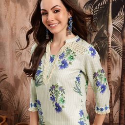 Sangria Floral Printed Kurta With Fringes Detail-picture-12
