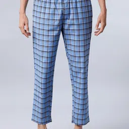 HIGHLANDER Men Navy Checked Cropped Lounge Pants-image-26