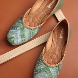 Anouk Women Embellished Ethnic Mojaris Flats-image-57