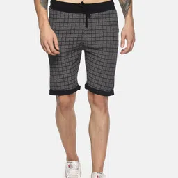 Masculino Latino Men Grey & Black Checked Slim Fit Regular Shorts-image-91
