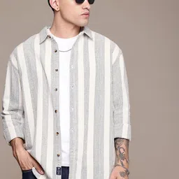 Roadster Men Woven Striped Casual Shirt-image-62
