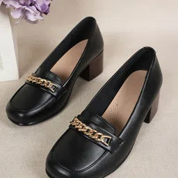 Rubeezz Women Round Toe Block Mules-51