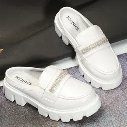 ICONICS Women Woven Design PU Slip-On Sneakers-image-3