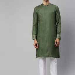 Manyavar Men Olive Green Solid Straight Kurta-image-1