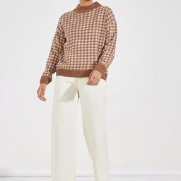 Styli Women Regular Length Oversized Fit Houndstooth Sweater-image-14