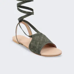 GLAM STORY Women Colourblocked Open Toe Flats with Bows-image-39