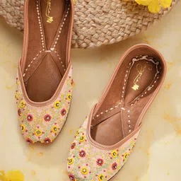 Sangria Women Peach-Coloured Embellished Ethnic Mojaris-8
