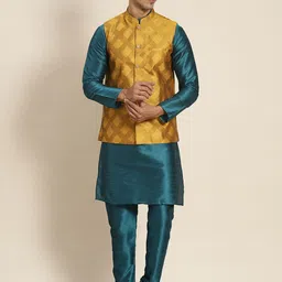 SOJANYA Men Green Kurta with Churidar with Nehru Jacket-picture-6